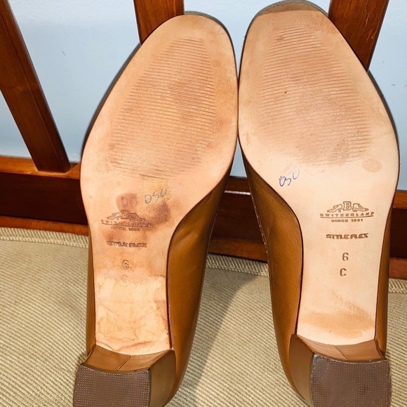 BALLY "Locle" Ladies Pumps. - Picture 6 of 12